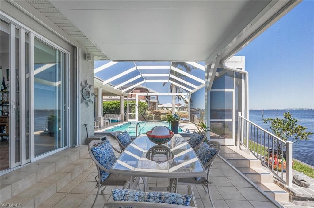 5727 Riverside Dr, Cape Coral, FL 33904 Photo