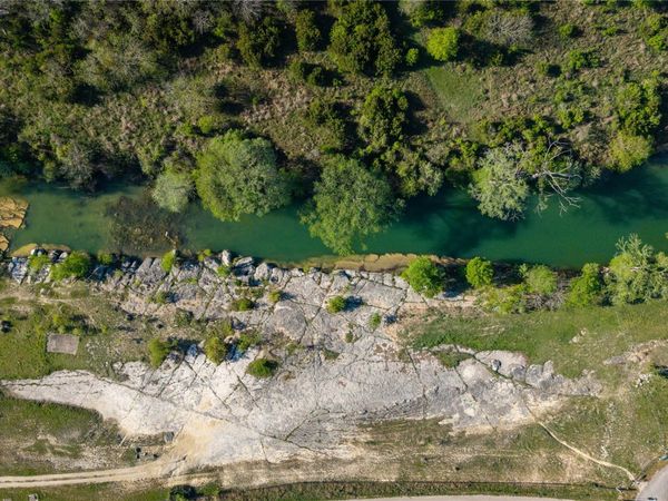 107 Edgewater DR, Wimberley, TX 78676