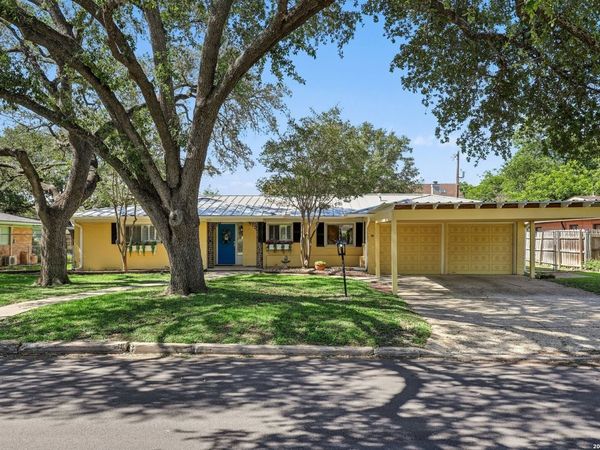 418 Northridge Dr, San Antonio, TX 78209