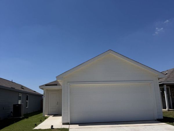 1019 SNEDEKER DR, San Antonio, TX 78221