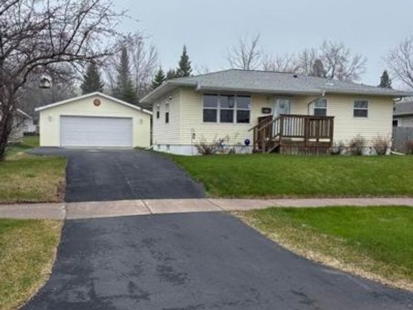 74 Edison Boulevard, Silver Bay, MN 55614