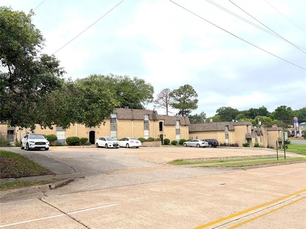 7000 Creswell Road , Unit 215, Shreveport, LA 71106