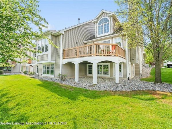 5924 Vienna Way, Lansing, MI 48917