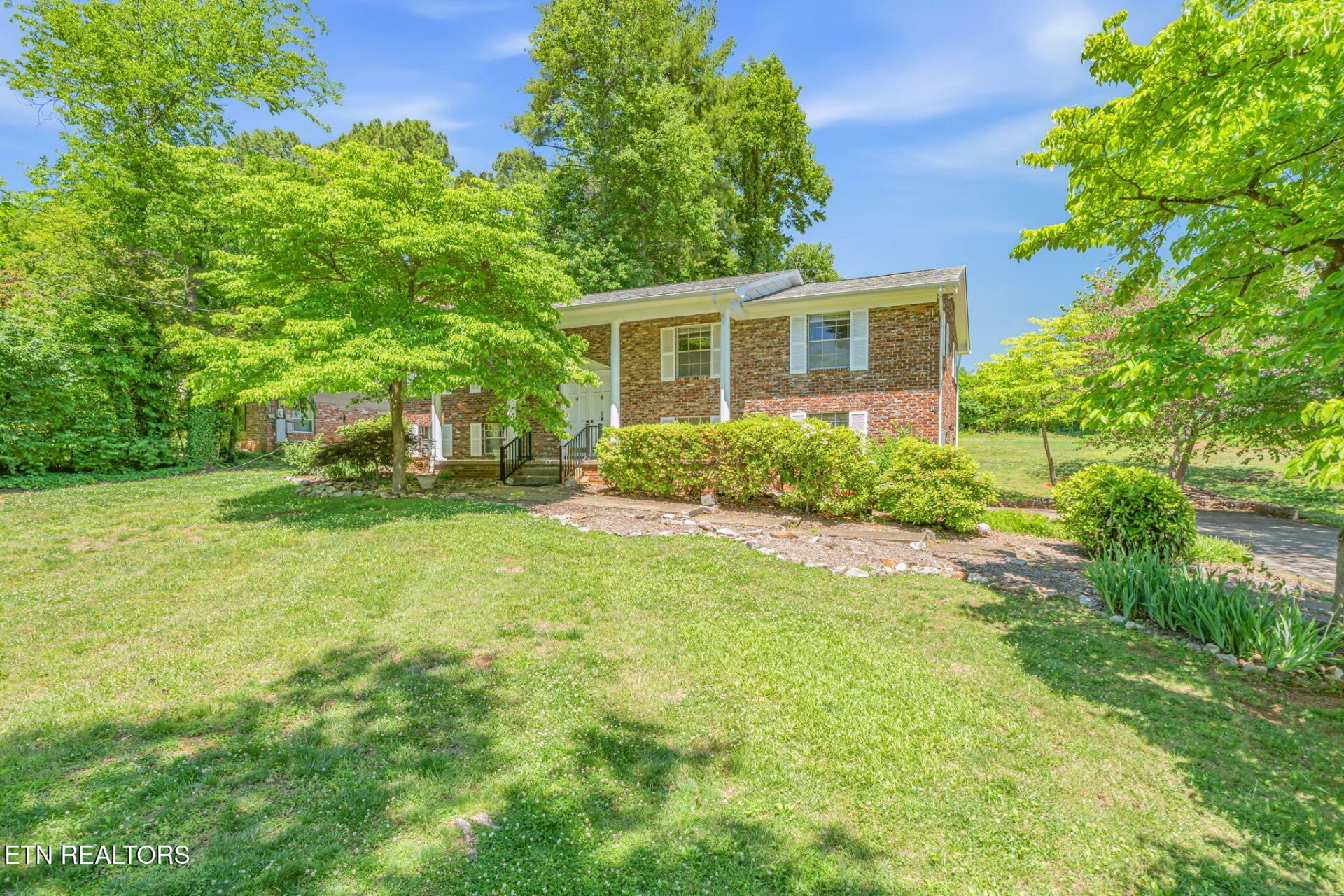 9309 Gulf Park Drive, Knoxville, TN 37923 Main Photo