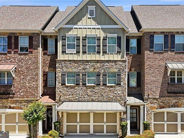 950 Opelousas Way, Atlanta, GA 30328