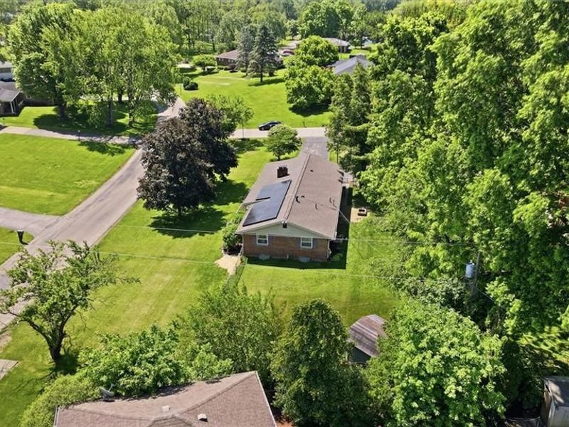2627 Marinette Drive, Springfield, OH 45503 Photo 3