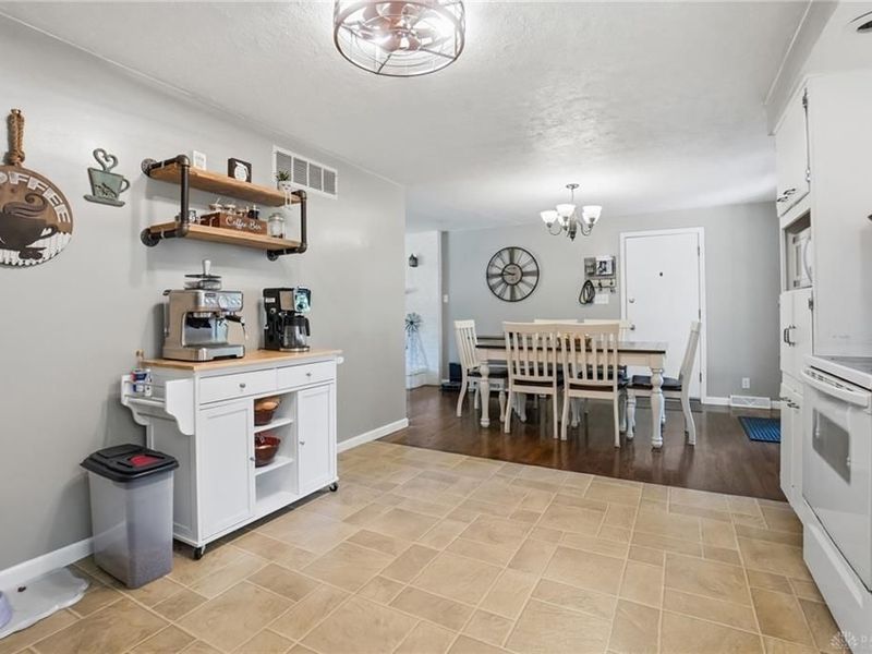 2627 Marinette Drive, Springfield, OH 45503 Photo 31