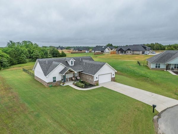 44008 Silver Spur, Shawnee, OK 74801