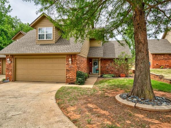 20 Coventry Court, Edmond, OK 73012
