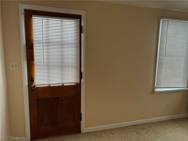 2160 Ingersoll Drive, Akron, OH 44320 Photo 30