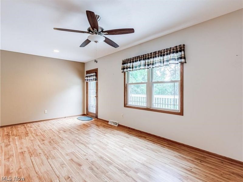 893 West Street Street, Wadsworth, OH 44281 Photo 13