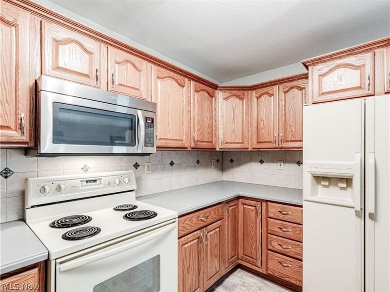 893 West Street Street, Wadsworth, OH 44281 Photo 17
