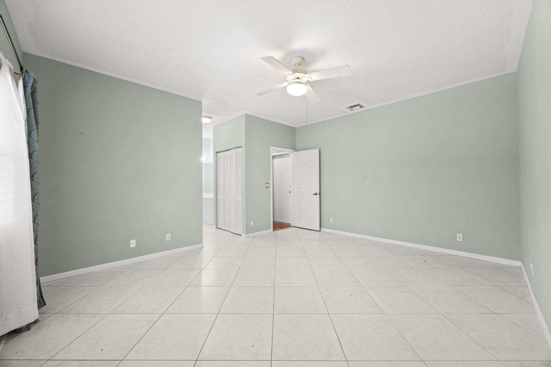 105 Monterey Way, Royal Palm Beach, FL 33411 Photo