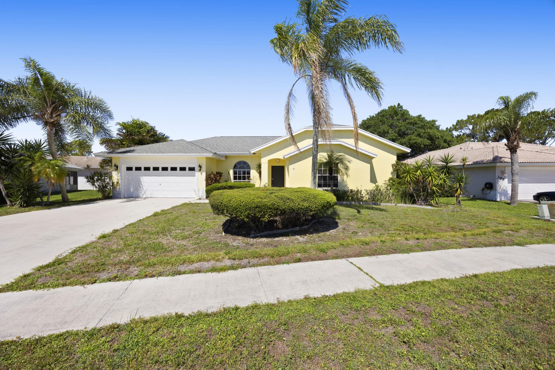 105 Monterey Way, Royal Palm Beach, FL 33411 Photo