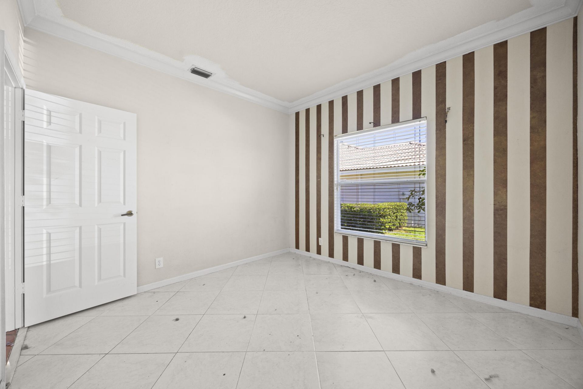 105 Monterey Way, Royal Palm Beach, FL 33411 Photo