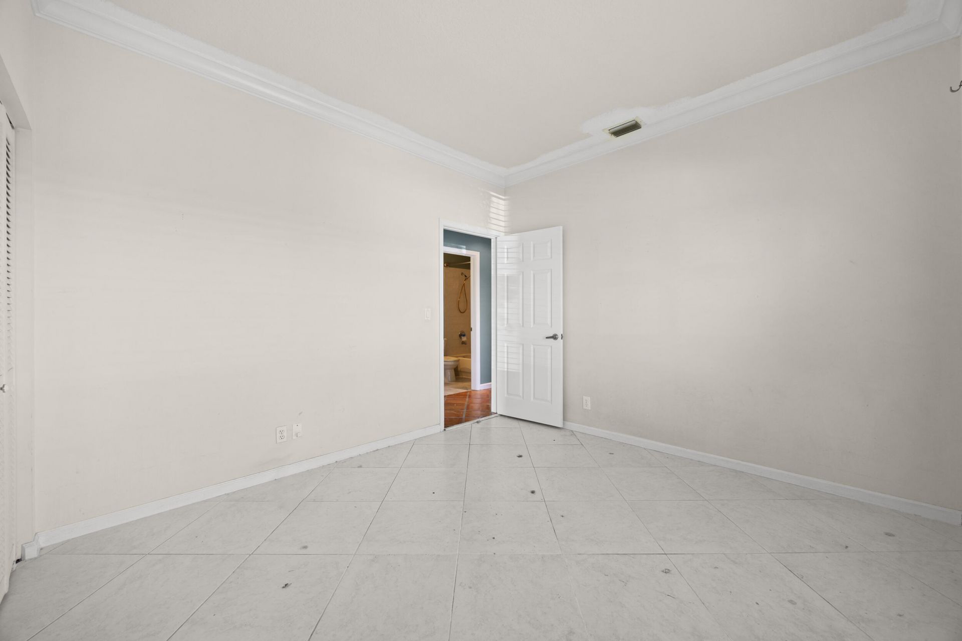 105 Monterey Way, Royal Palm Beach, FL 33411 Photo