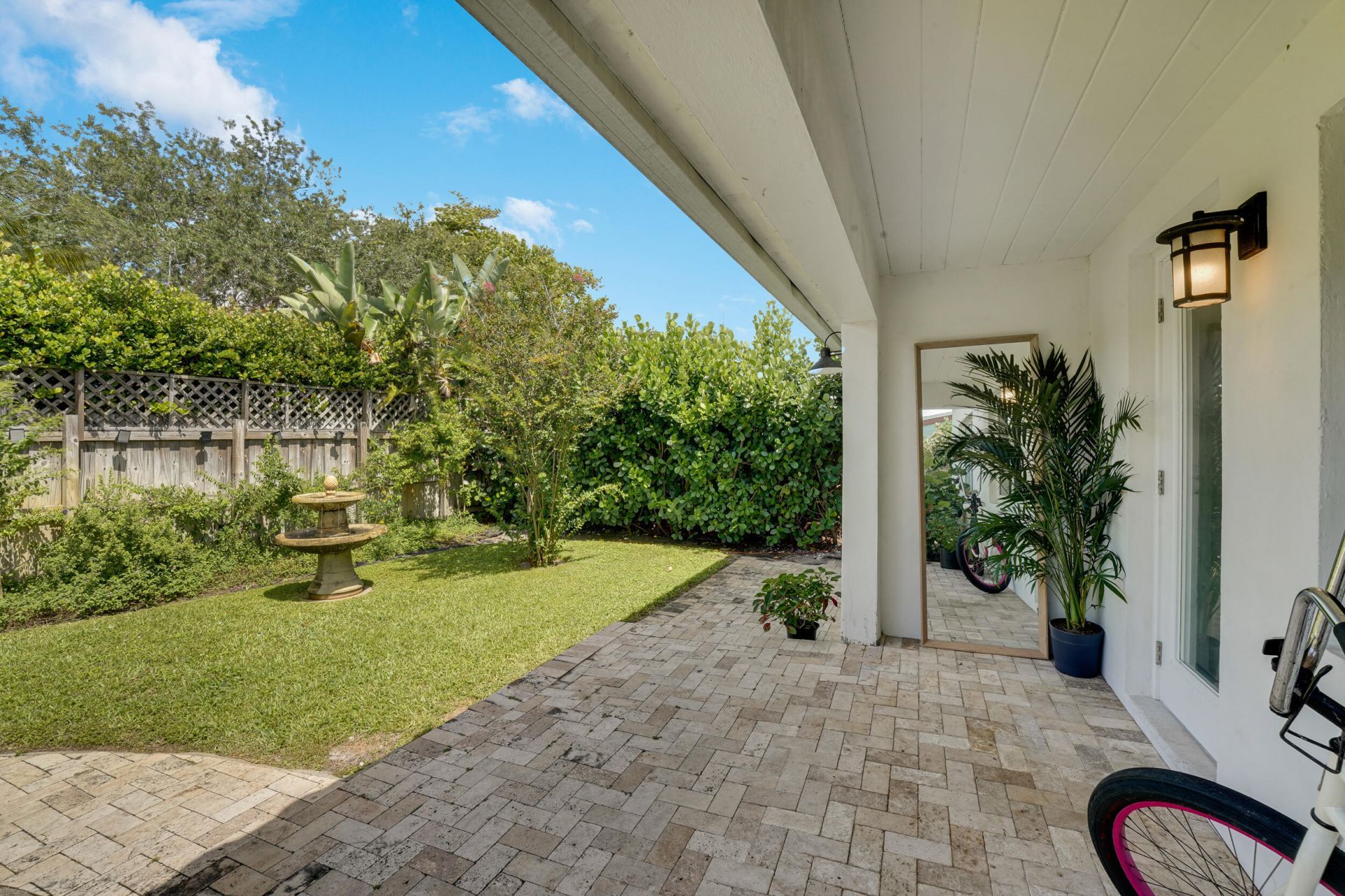 1236 NE 13th Avenue, Fort Lauderdale, FL 33304 Photo