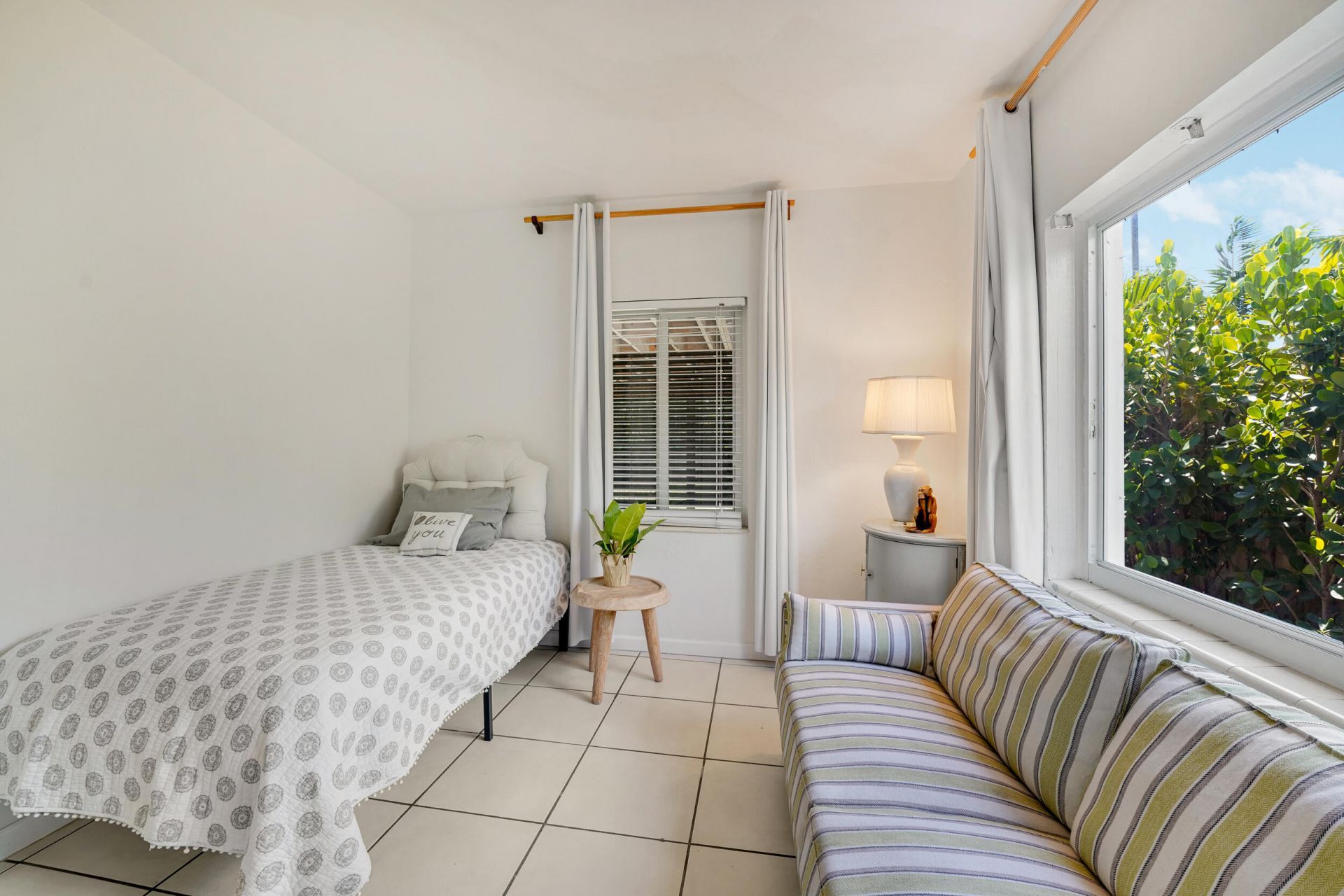 1236 NE 13th Avenue, Fort Lauderdale, FL 33304 Photo