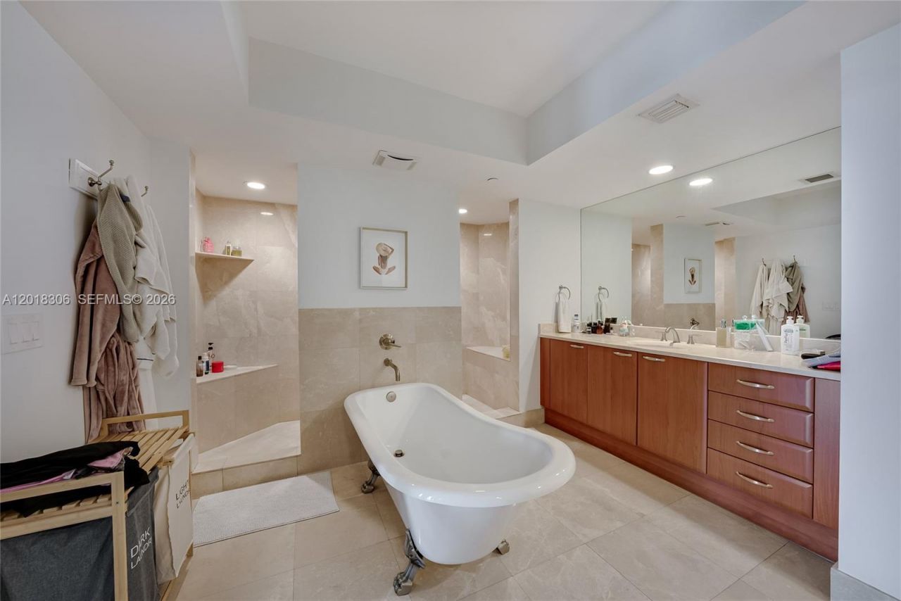 3301 NE 183rd St, Unit 2007, Aventura, FL 33160 Photo