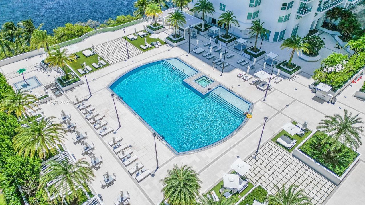 3301 NE 183rd St, Unit 2007, Aventura, FL 33160 Photo