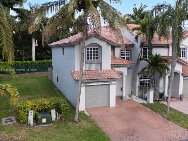5033 NW 114th Ct, Doral, FL 33178