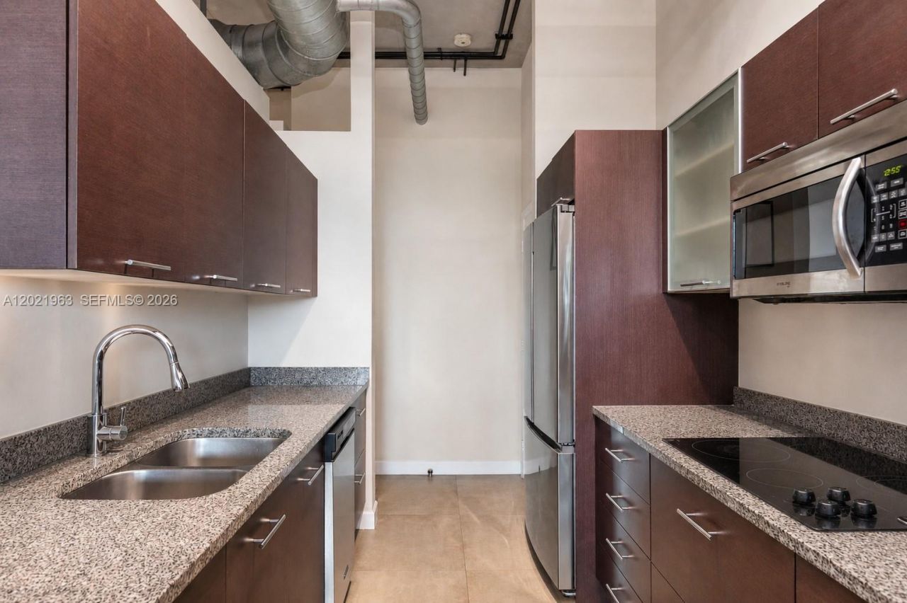 3029 NE 188th St , Unit 405, Aventura, FL 33180 Photo
