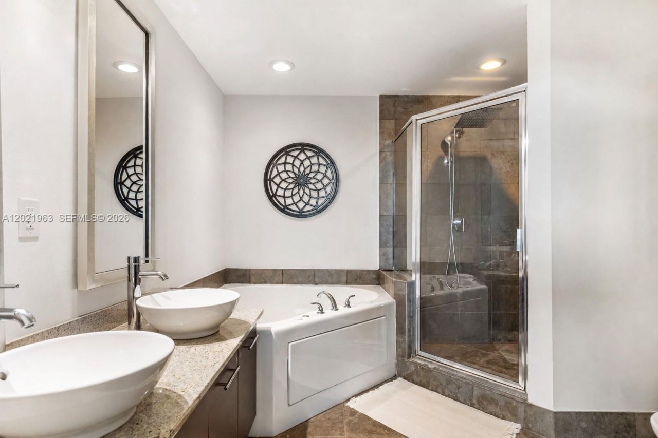 3029 NE 188th St , Unit 405, Aventura, FL 33180 Photo