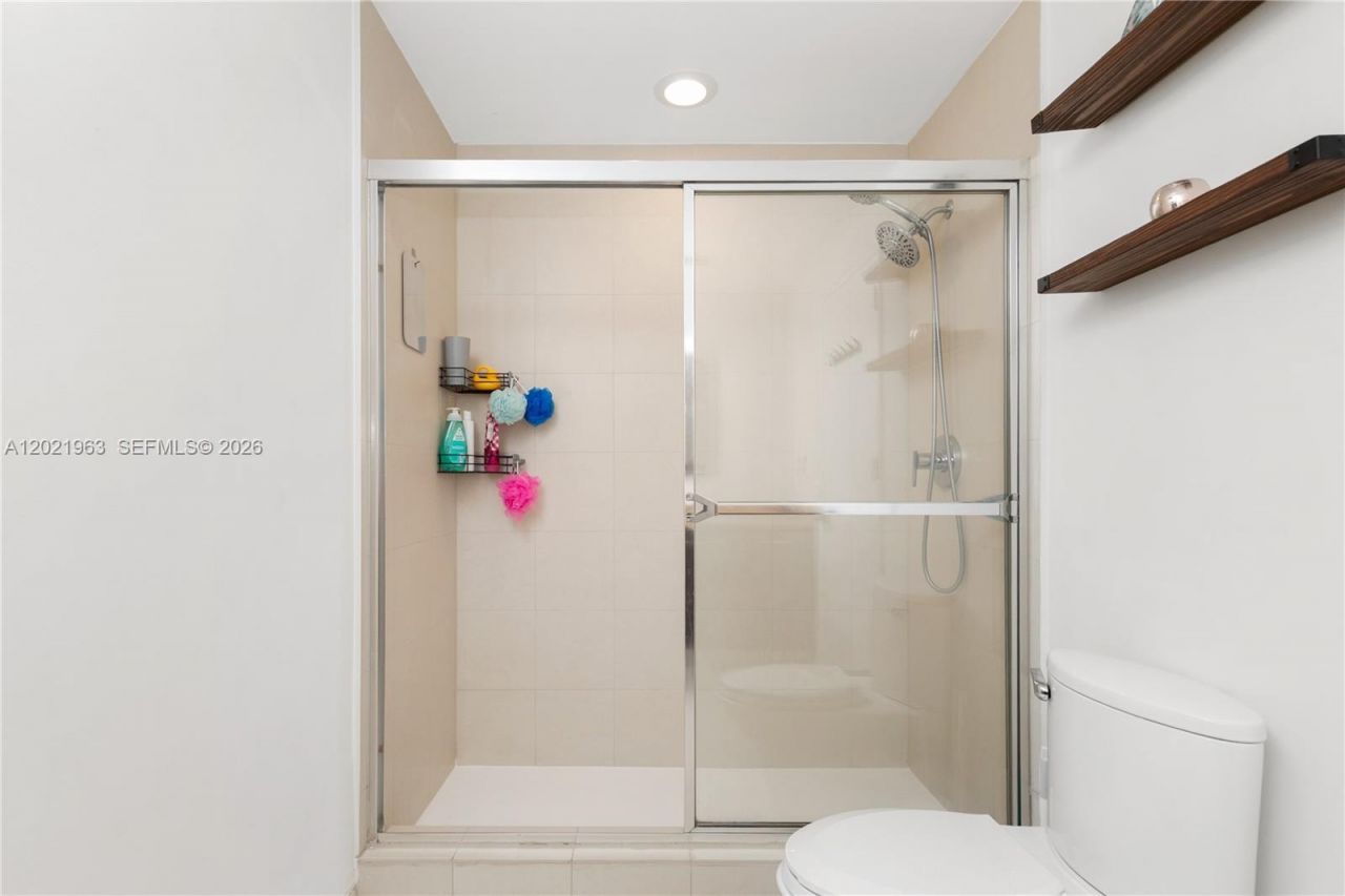 3029 NE 188th St , Unit 405, Aventura, FL 33180 Photo