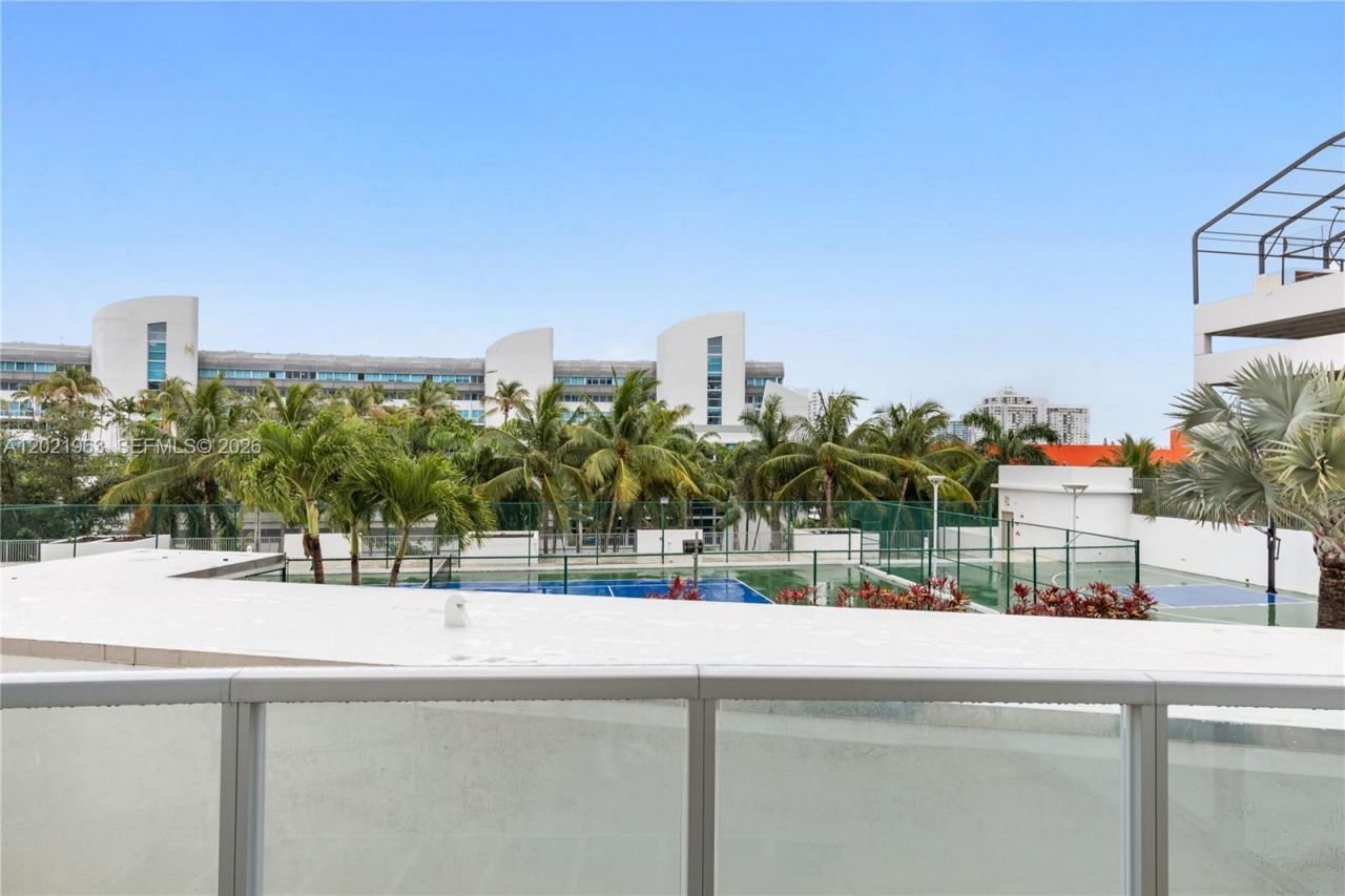 3029 NE 188th St , Unit 405, Aventura, FL 33180 Photo