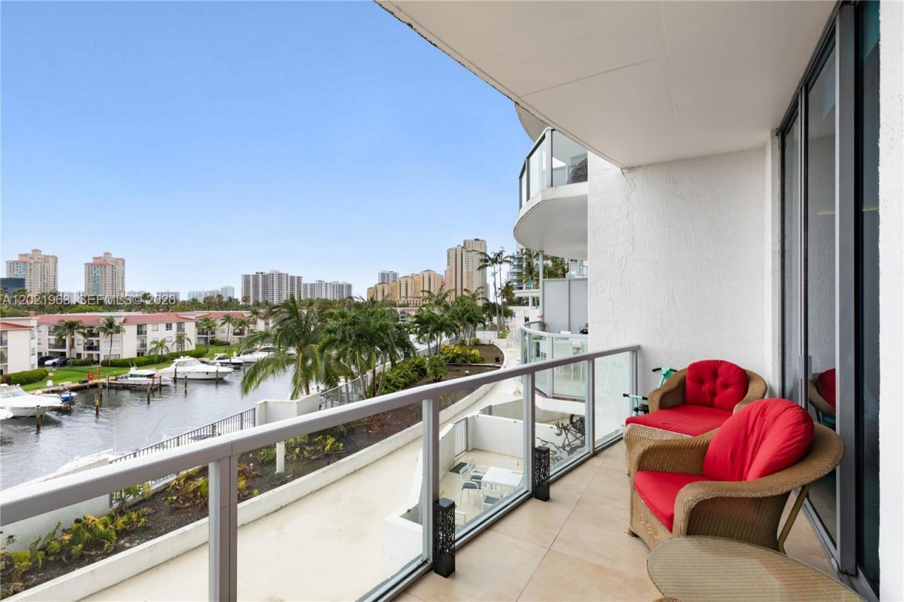 3029 NE 188th St , Unit 405, Aventura, FL 33180 Photo