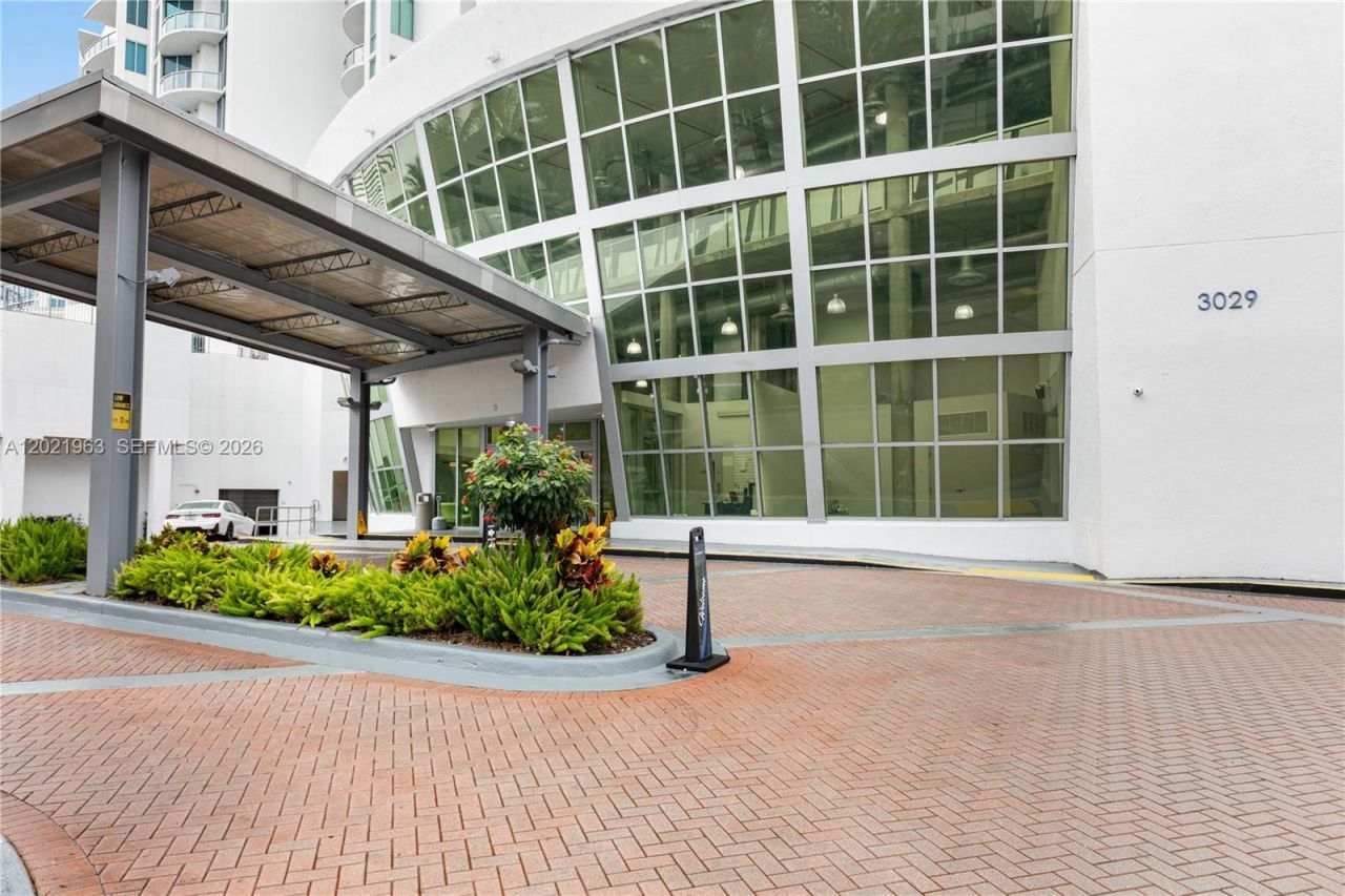 3029 NE 188th St , Unit 405, Aventura, FL 33180 Photo