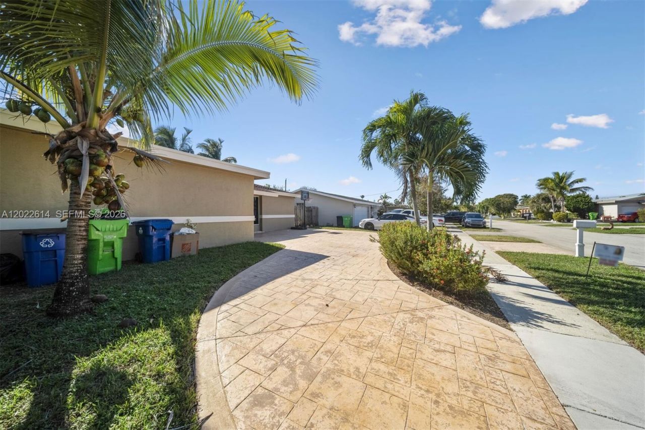 9650 NW 24th St , Sunrise, FL 33322 Photo