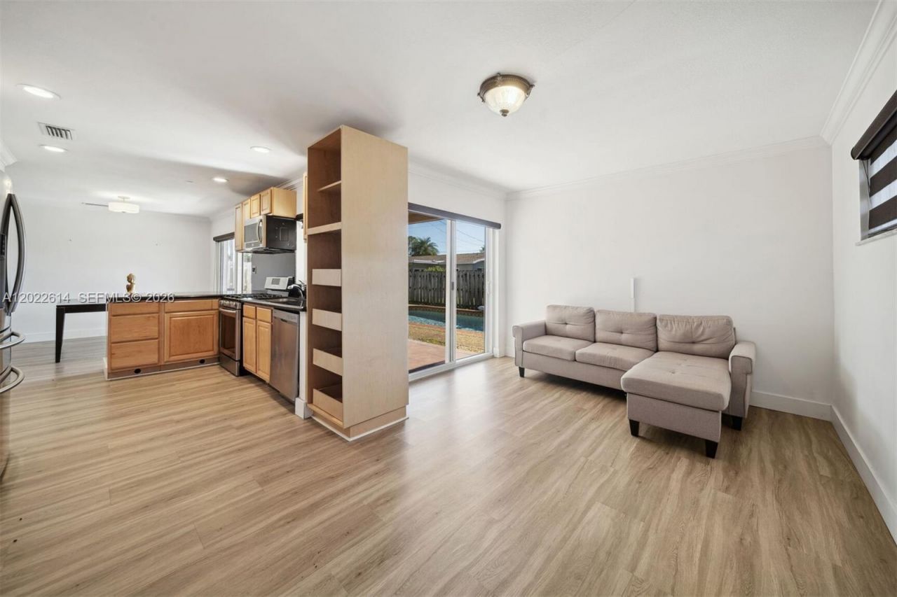 9650 NW 24th St , Sunrise, FL 33322 Photo