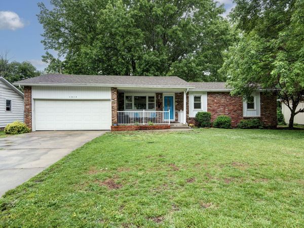 1517 S John Avenue , Springfield, MO 65804