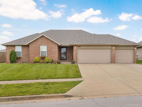 1071 S Tanner Drive , Springfield, MO 65802