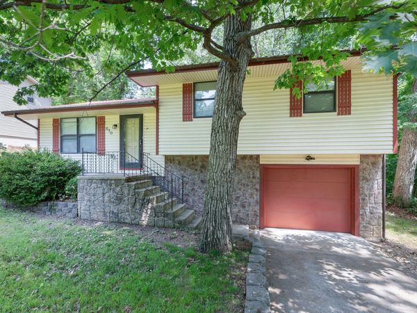610 Pocahontas Street , Branson, MO 65616
