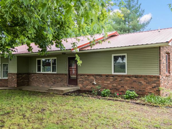 5890 Farm Road 2190 , Exeter, MO 65647