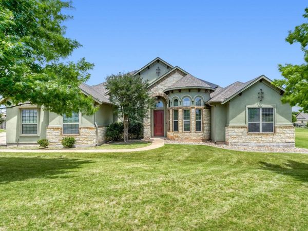 112 Haven CV, Hutto, TX 78634