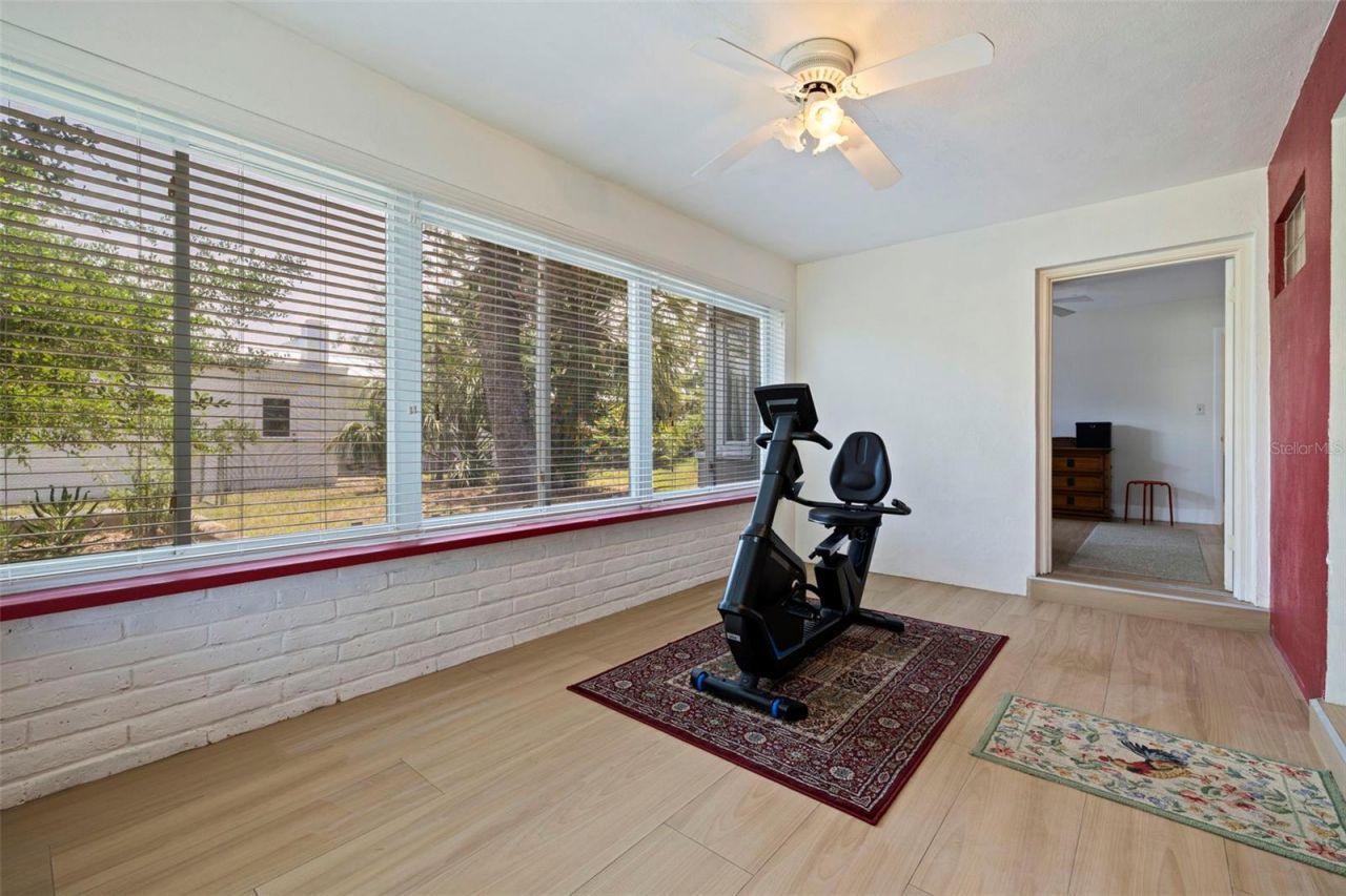 120 59th Avenue S, Saint Petersburg, FL 33705 Photo