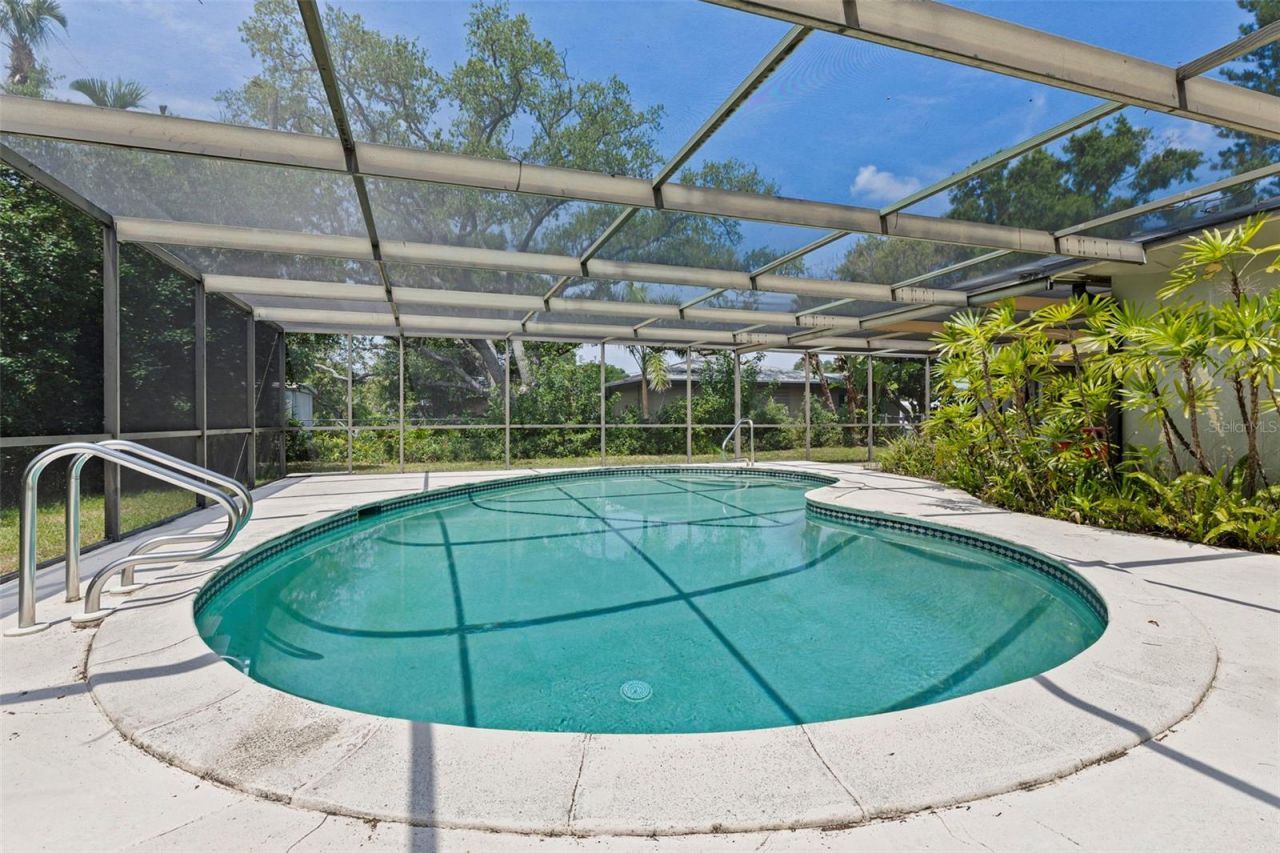 120 59th Avenue S, Saint Petersburg, FL 33705 Photo