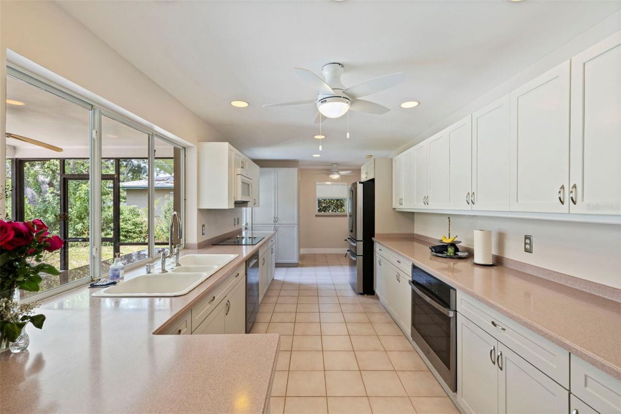 120 59th Avenue S, Saint Petersburg, FL 33705 Photo