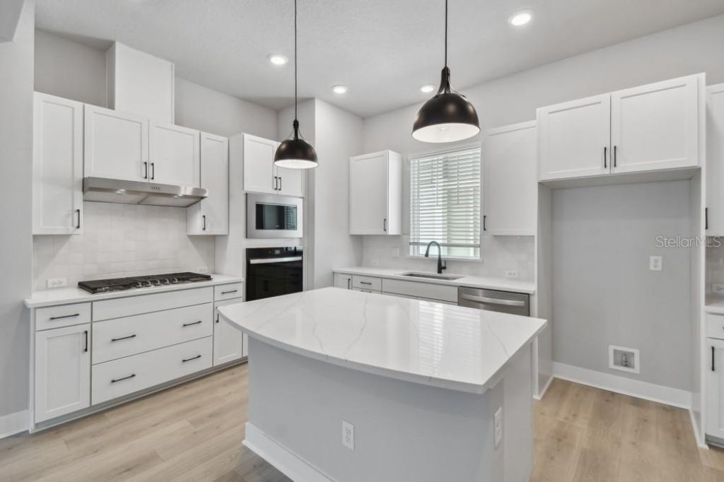 454 31st Way N, Unit 29, Saint Petersburg, FL 33713 Photo