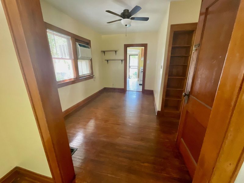 261 N Wheatland Avenue , Columbus, OH 43204 Photo 5