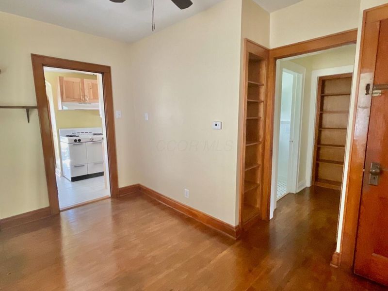 261 N Wheatland Avenue , Columbus, OH 43204 Photo 6