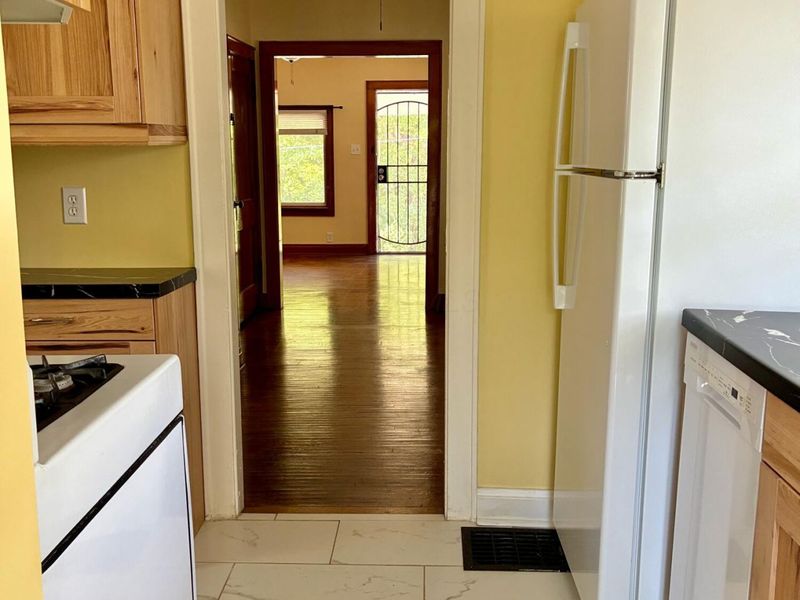 261 N Wheatland Avenue , Columbus, OH 43204 Photo 7