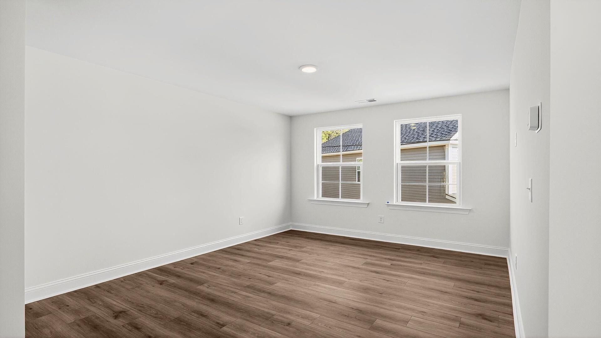 477 Cadbury Loop Photo 15