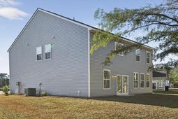 477 Cadbury Loop photo 4