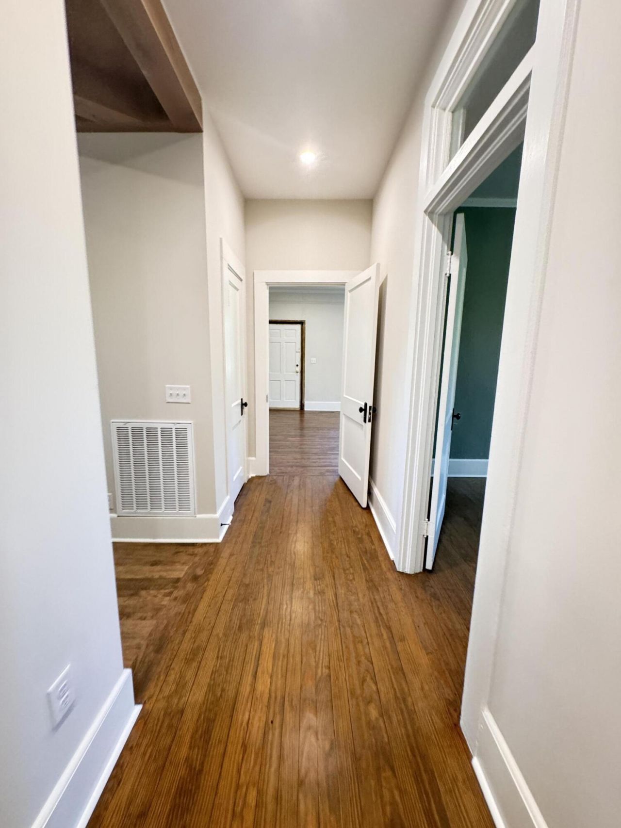 800 Hampton Street Photo 114