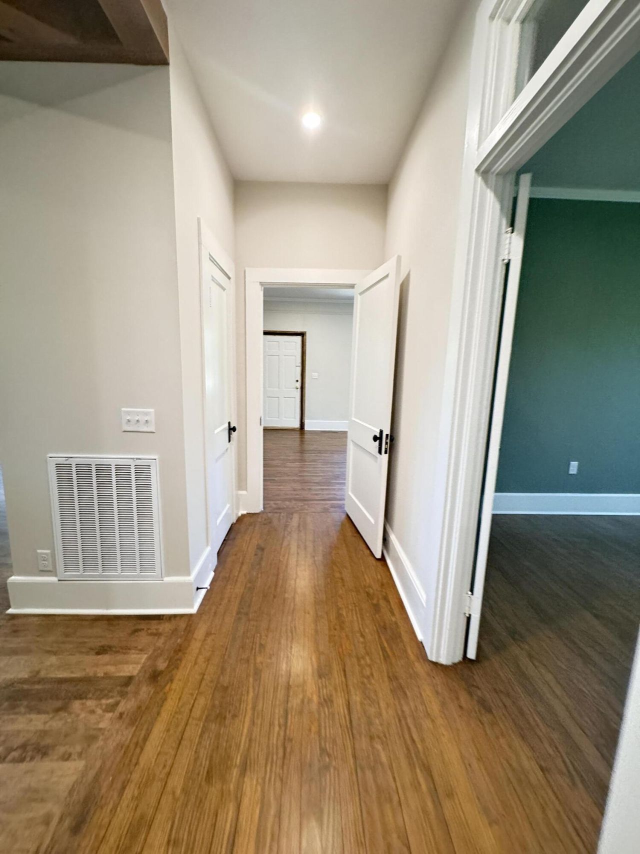 800 Hampton Street Photo 115