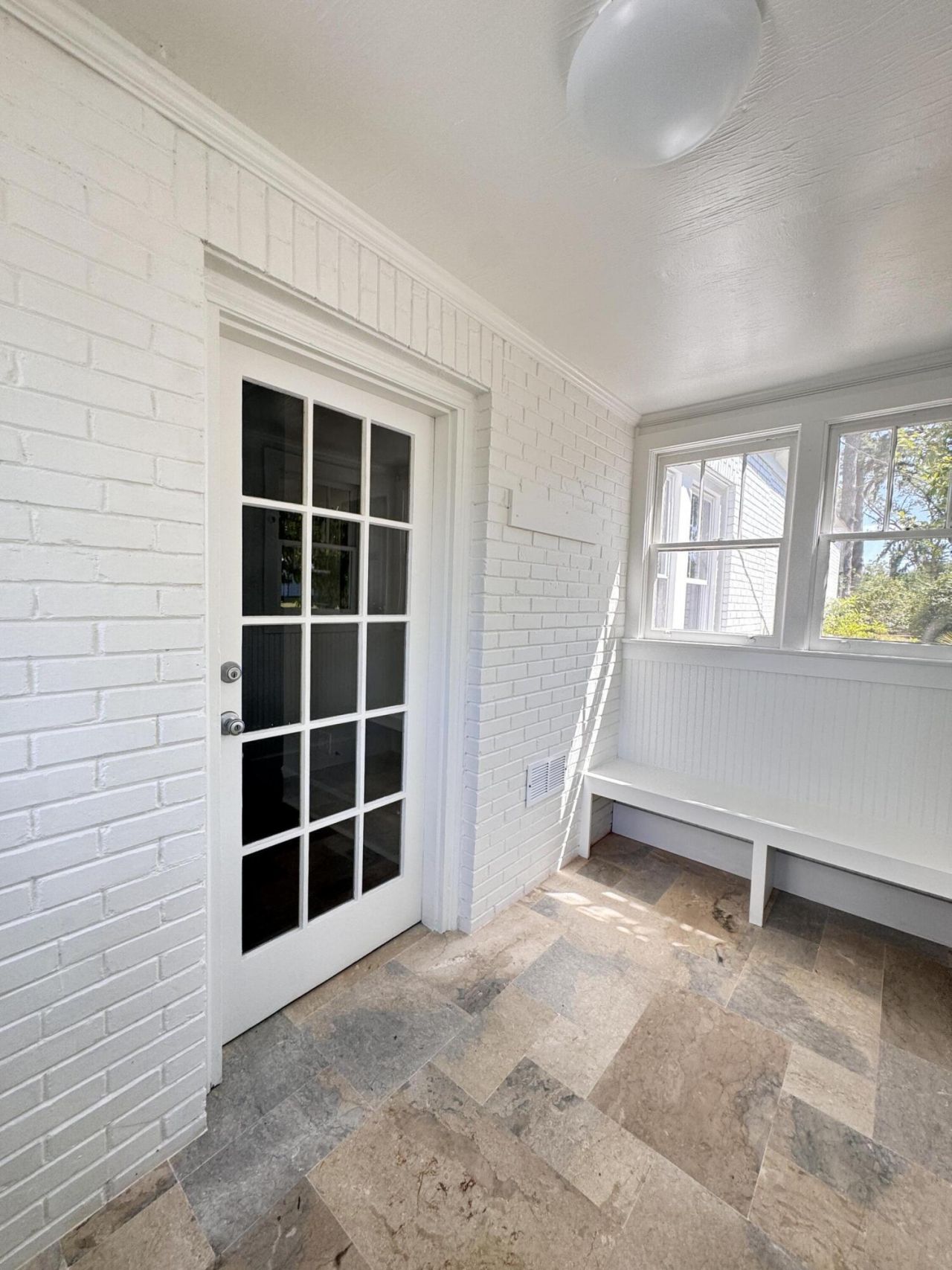 800 Hampton Street Photo 120